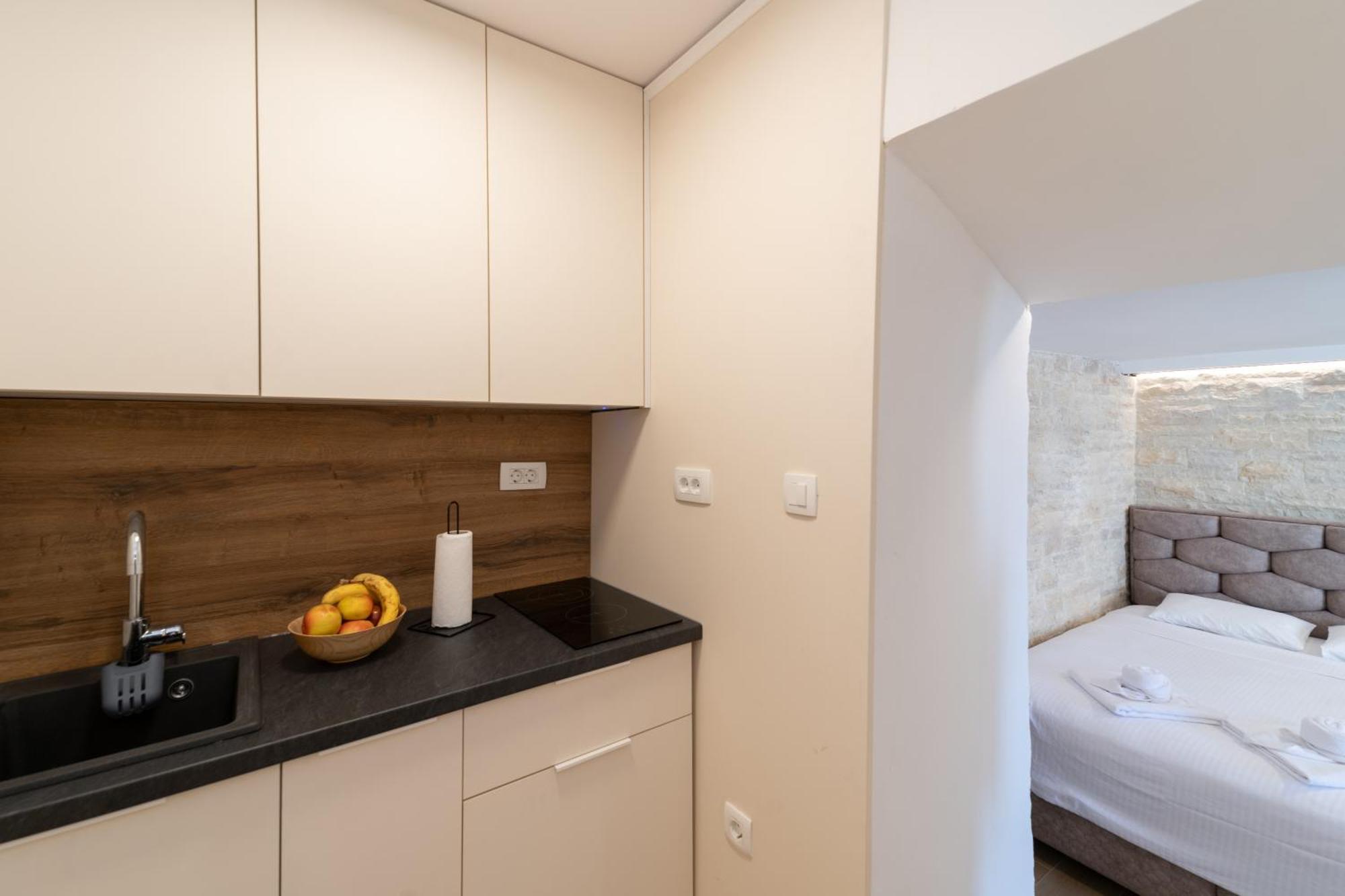 Christian Studio Apartments Umago Exterior foto